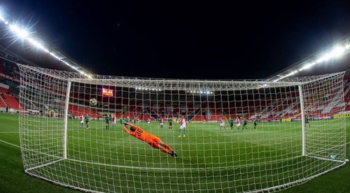 Nike predstavuje novú loptu. Tešiť sa na ňu môžu v Premier League