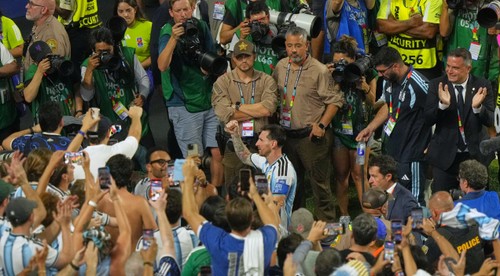 Obrovský rešpekt ku kapitánovi Argentíny.Hráči mali po zápase jedinú prosbu
