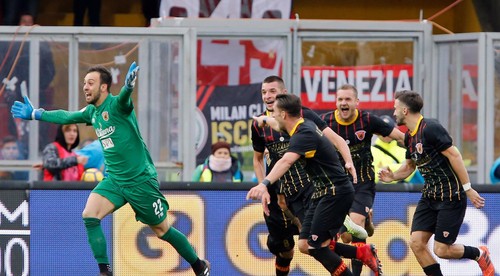 Benevento získalo prvý bod. Gólová hlavička brankára pred koncom nadstavenia