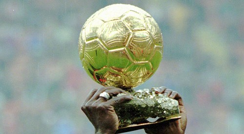 Futbalista prezidentom! Koho by mohol pozvať na inauguráciu? Trénera!
