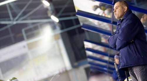 Hlavným trénerom je Karol Kolečáni, asistentom Miloš Fleischer