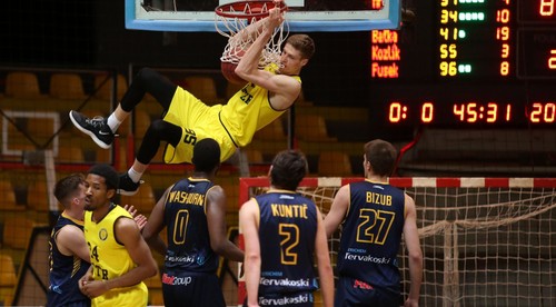 Inter už vo finále, Prievidza krok od neho