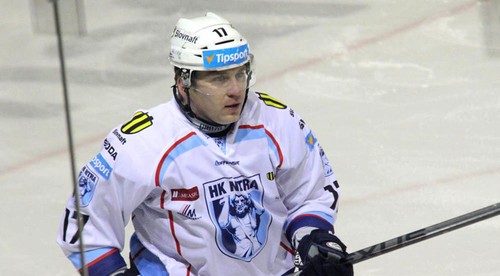 Po siedmich sezónach opúšťa Nitru. Zostáva v Tipsport lige