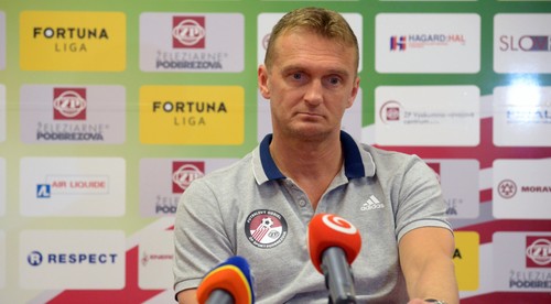 Návrat Fabuľu. Praženica na lavičke Podbrezovej skončil