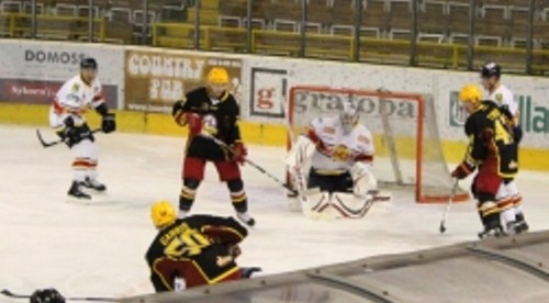 Prípravný zápas: Dukla Trenčín – HKM Zvolen  2:4 (0:2, 2:0, 0:2)