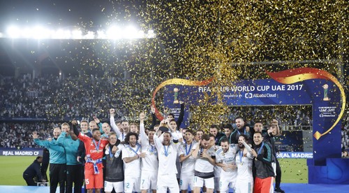 Päť trofejí za rok je rekord. Zidane chce šesť!