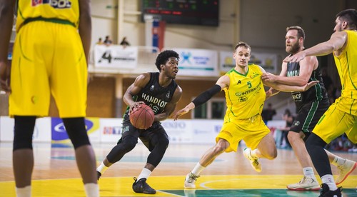 Domáce prostredie je výhodou. Levice zvíťazili nad Handlovou