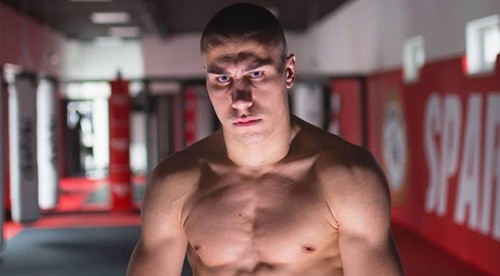 Je to môj život, milujem to, hovorí Dano Hromek pred súbojom s Igorom Danišom