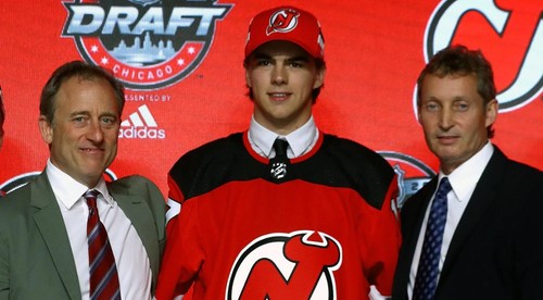 Švajčiar Hischier jednotkou draftu. Prvé kolo bez Slovákov