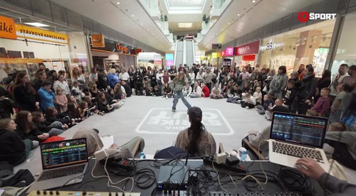 Hiphopový Sporka Strikeout je v plnom prúde