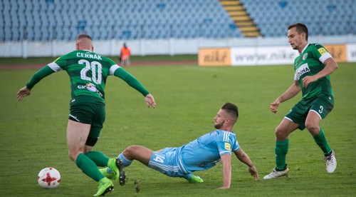Slovan s Prešovom dvakrát prehrával. Trojbodovým hrdinom Mareš