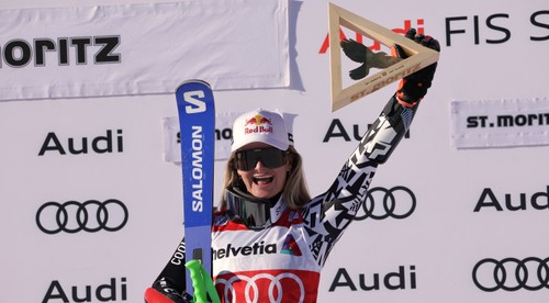 Prvý triumf v Super-G pre Robinsonovú, Shiffrinová preteky nedokončila