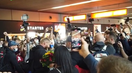 Opasok v Poľsku po troch rokoch. Blachowicza vítali ako hrdinu