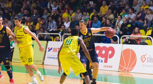 Levice vďaka poslednej štvrtine zdolali Svit