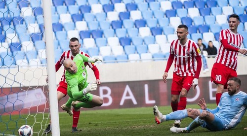 Medzi prvou a treťou ligou sa vymenilo 14 mužstiev