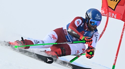 Obrovský slalom Svetového pohára v Söldene ovplyvnilo počasie