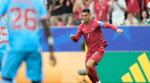 Ronaldo najstarším hráčom v poli, ktorý nastúpil v základe
