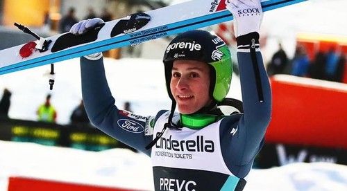 Vo Vikersunde triumfoval Slovinec Domen Prevc
