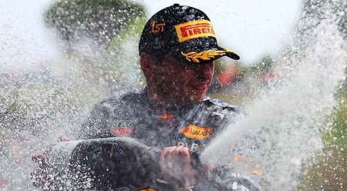 Red Bull ovládol Veľkú cenu Talianska - Emilia Romagna