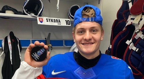 Naším najmladším strelcom na MS sa stal 17-ročný Adam Sýkora