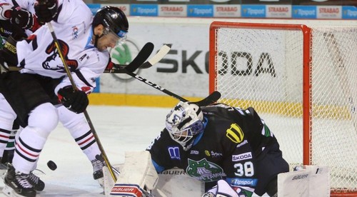 Nové Zámky zdolali majstra z B.Bystrice. Predĺženie rozhodol Štrauch