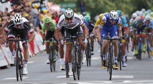 Fenomén na cestách. Peter Sagan víťazom 3. etapy BinckBank Tour