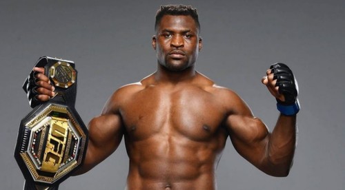 Ťažkotonážnik Ngannou zažiaril v sérii Jackass. Mal udrieť do slabín