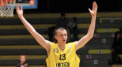 Kuffa sa vracia do Interu Bratislava