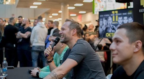 Komentátor a promotér Novotný o MMA: žijem tým denno-denne