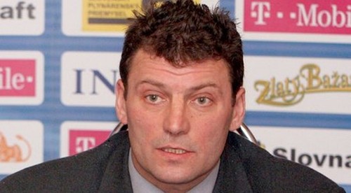 Jaška rozladili nečisté zákroky