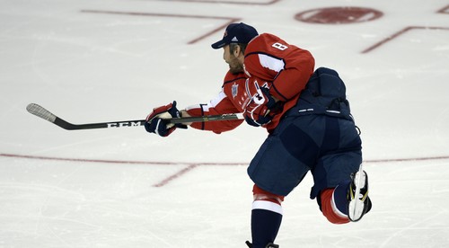 Kto má najtvrdšiu strelu v NHL? Najrýchlejšie korčuľuje McDavid