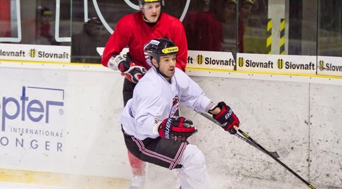 MIKE DANTON DEFINITÍVNE HRÁČOM HC ´05 BANSKÁ BYSTRICA