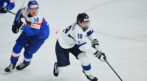 Slovenskí hokejoví reprezentanti do 20 rokov prehrali vo štvrťfinále juniorských MS s Fínskom 3:4 po predĺžení