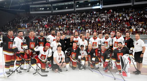 Legendy NHL slávnostne vyprevadili Hossu do hokejového dôchodku