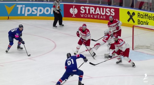 V. Británia - Dánsko 3:4 v A-skupine, dvojgólový Aagaard