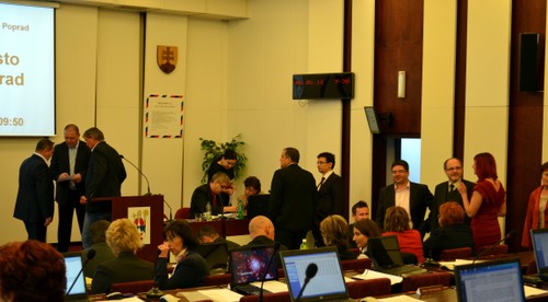 Podporu pre HK Poprad deklaruje aj mesto