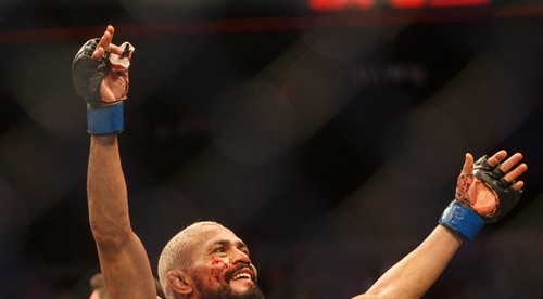 VIDEO: UFC pozná nového šampióna
