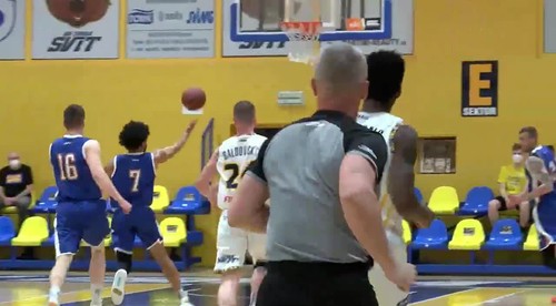 Patrioti vo finále s Rytiermi, Svit získal bronz