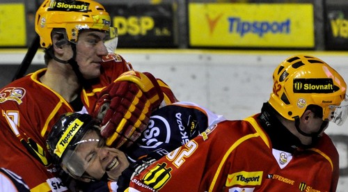 Žltočervená štvorgólová smršť v druhej tretine porazila Košice