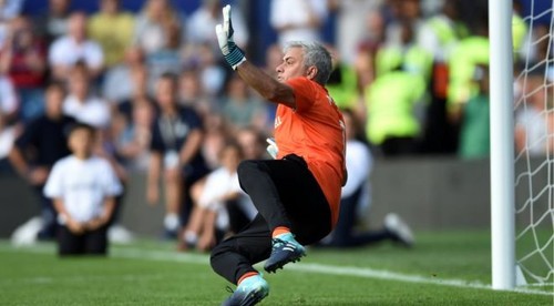 Hviezdny Mourinho. Keď skončí ako tréner, uživí sa aj ako brankár