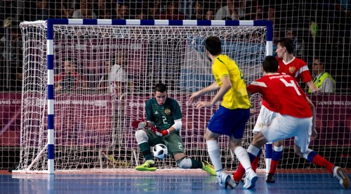 Šialený útok na futsalového rozhodcu. Môže mať trvalé následky