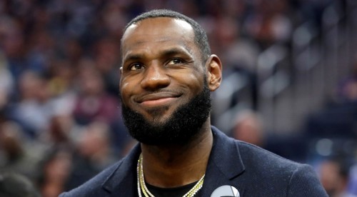 LA Lakers si poistili svoju hviezdu, LeBron James zostane