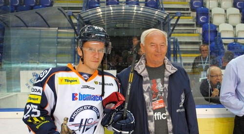 Hokej v Poprade prišiel o výnimočného hokejového odborníka