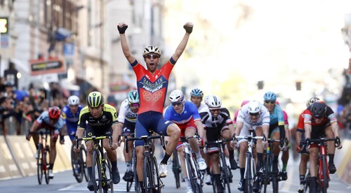 Nibali vypálil rybník favoritom na klasike Miláno - San Remo, Peter Sagan šiesty