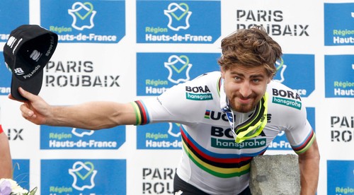 Sagan je pán! Peklo severu do Roubaix zvládol najlepšie a zvíťazil