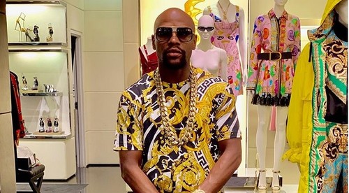 Chystá sa návrat Floyda Mayweathera?