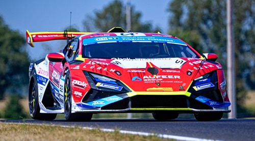 GT2 ES: Štefan Rosina ovládol úvodné preteky v Paul Ricard