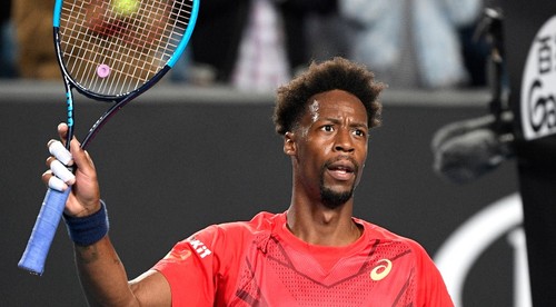 Monfilsa na Australian Open trápi zranenie z Playstationu