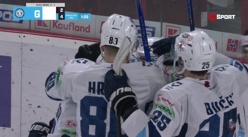 Útočník Nitry Buček získal Krištáľový puk za najkrajší gól v marci