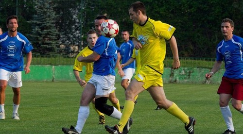 Hráči HC´05 to vedia aj na futbalovom trávniku